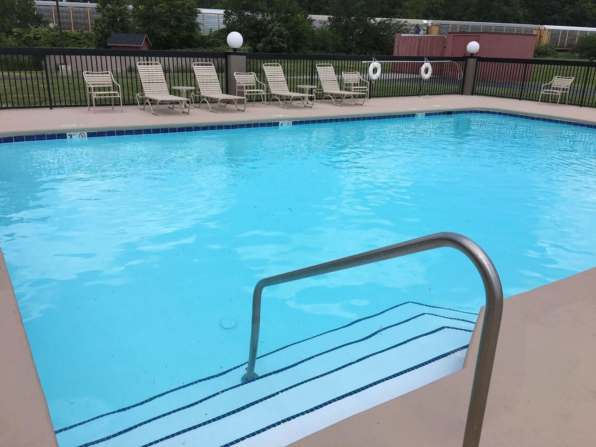 Country Inn & Suites By Radisson, Sandusky South, Oh Milan Dış mekan fotoğraf